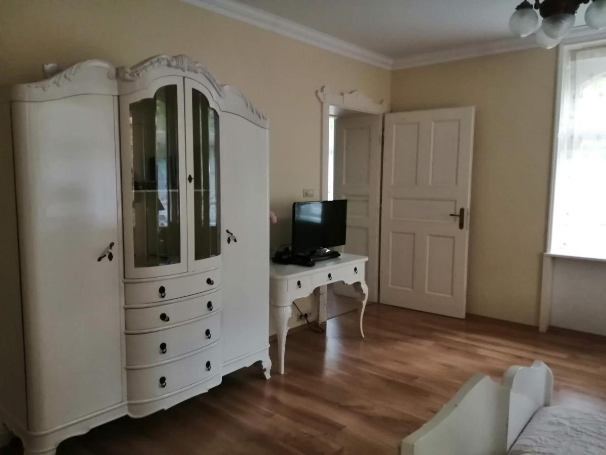 Apartmany Vila Liberty Κάρλοβι Βάρι Εξωτερικό φωτογραφία