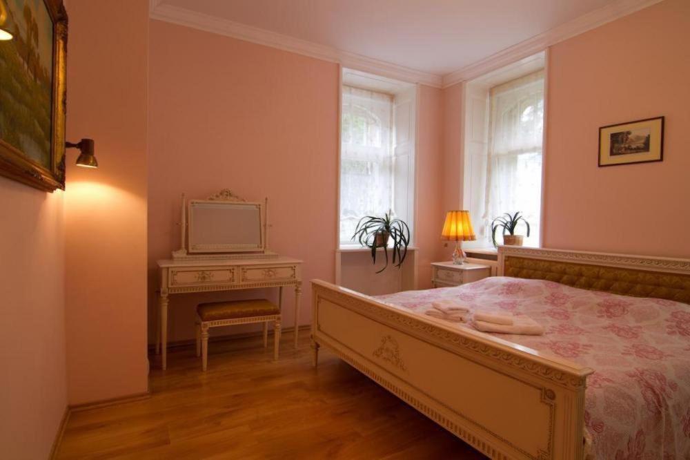 Apartmany Vila Liberty Κάρλοβι Βάρι Εξωτερικό φωτογραφία